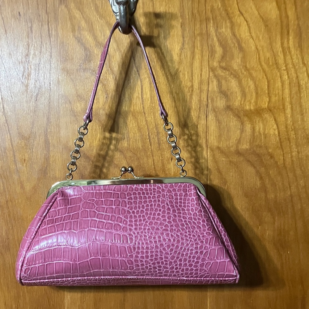 Vintage Liz Claiborne y2k pink  leather crocodile embossed shoulder big